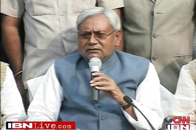 Nitish urges Sibal to shed bias against Motihari