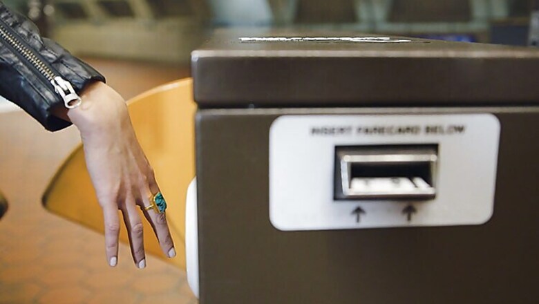 MasterCard turns wristbands, keyrings and jewellery into credit cards