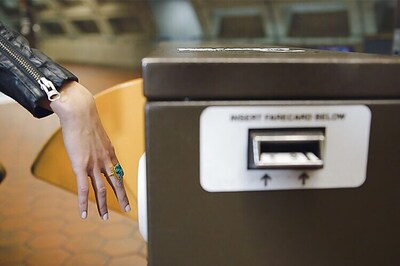 MasterCard turns wristbands, keyrings and jewellery into credit cards