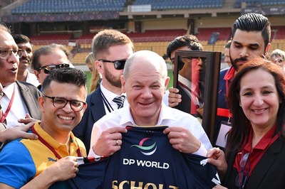 German Chancellor Meets RCB Players at M Chinnaswamy Stadium