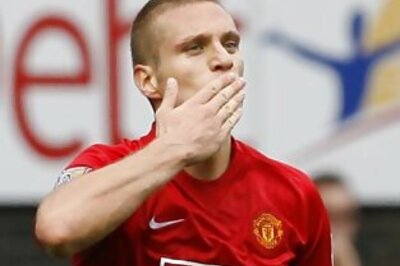 Depleted Man United takes on West Ham