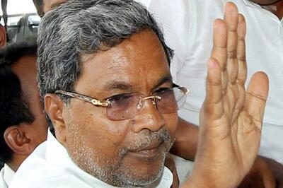 PM talks to Siddaramaiah, congratulates him on election as CM