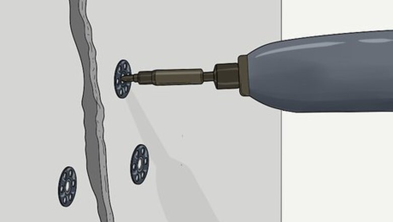 How to Paint Plaster