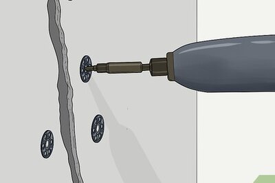 How to Paint Plaster