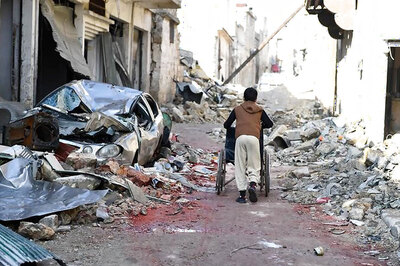 Thousands Return to Ruins of Freezing Aleppo - UN Official