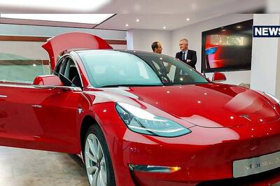 Tesla Removed Ultrasonic Parking Sensors From Model 3 and Model Y, Here's How Cars Reacted