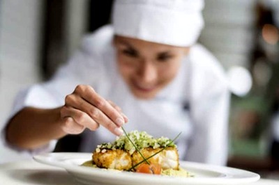 How Weather Affects Restaurant Evaluation