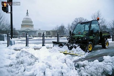 Winter storm blasts US mid-Atlantic days before spring