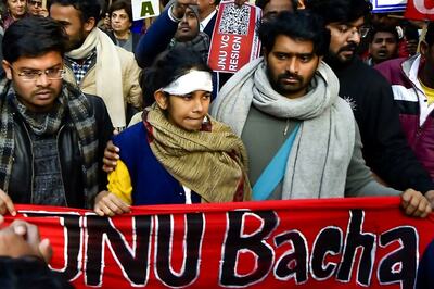 JNU Students March to Rashtrapati Bhavan after 'Unsatisfactory' Meet with Govt, Detained by Police