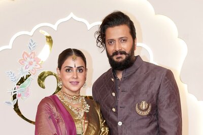 Genelia and Riteish Deshmukh Bring Elegance to Anant Ambani Radhika Merchant Wedding with Second Outfit Change
