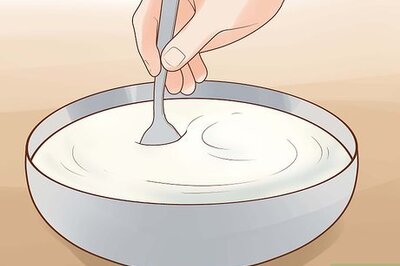 How to Avoid Adding Unhealthy Ingredients to Your Salad