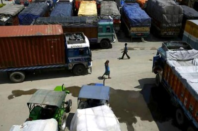 Around 6 Lakh Truckers in West Bengal Go on 72-hour Strike, Goods Supply Likely to Be Hit
