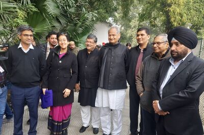 'Positive But Inconclusive': AAP, Cong Thrash Out Delhi Seat-Sharing Math But Punjab, Goa Among 4 Sore States