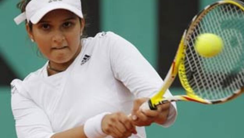 Sania crashes out of Wimbledon singles