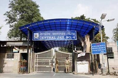 In First Covid-19 Case from Delhi’s Tihar Jail, Assistant Superintendent Tests Positive