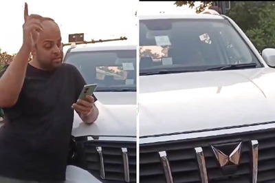 Watch: Man Poses As Judicial Magistrate After Traffic Police Stops Him For Violation