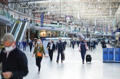 Indian Students & Pak's Nawaz Sharif: How Invites to 2nd Wave of Virus from UK are Reaching South Asia