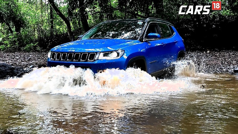 Jeep Showroom Viral Video: 2 Employees Sacked For Manhandling of a Jeep Compass Customer