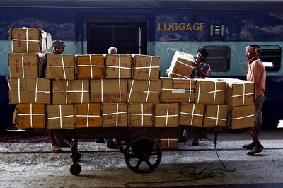 984 Graduates, 5 MPhil Candidates Apply for Porters' Posts