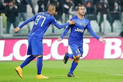 Leader Juventus crush Parma 7-0 in Serie A