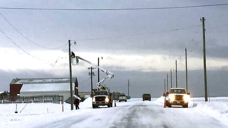 Mudslides Isolate 300 Tourists in Alaska's Denali National Park