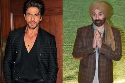 Shah Rukh Khan Makes a RARE Comment About Sunny Deol Film Gadar 2 After Several Years of Cold War