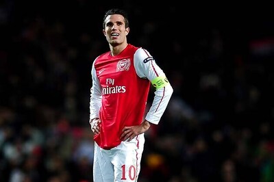 Van Persie handed media ban by Arsenal