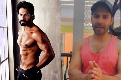 Varun Dhawan Asks Men To Do 100 Hanging Leg Lifts As A 'Sacrifice' For Their Wives On Karwa Chauth; Watch