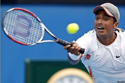 Injured Bhupathi settles for runners-up trophy