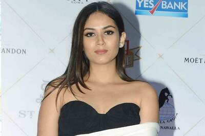 Mira Rajput Kapoor Turns Heads in a Shantanu-Nikhil Monochrome Ensemble; See Pics