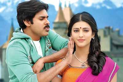 Shruti Haasan, Pawan Kalyan Team Up for Telugu Remake of 'Veeram'
