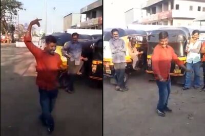 Watch: Pune Auto Driver Performs Lavani Dance on Streets, Leaves Netizens Impressed