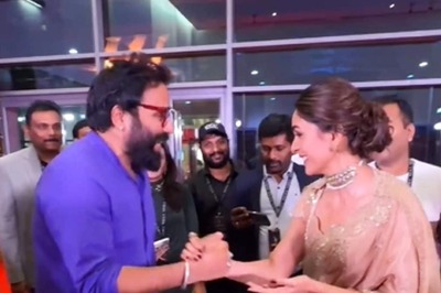 Mrunal Thakur Stops To Congratulate Sandeep Reddy Vanga, Fans Notice Their Special Handshake | Watch