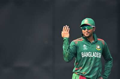 Shakib Al Hasan Flies to Singapore to Diagnose Eye Condition