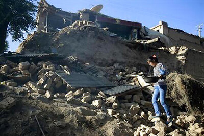 China quakes death toll rises to 89, over 500 injured