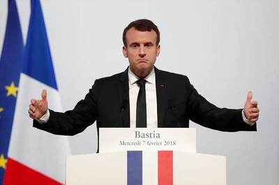 Emmanuel Macron Boots French Media from Presidential Press Room