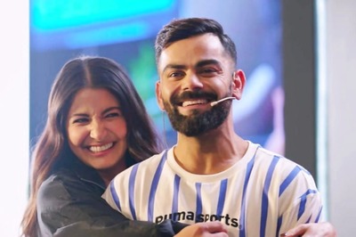 Watch: Anushka Sharma Imitates Virat Kohli's Celebration as Couple's Hilarious Banters Take Internet By Storm