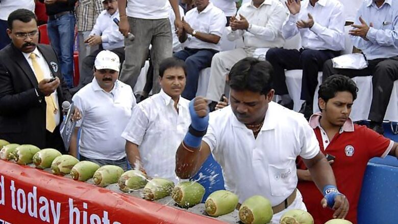 Snapshot: World record for breaking coconuts