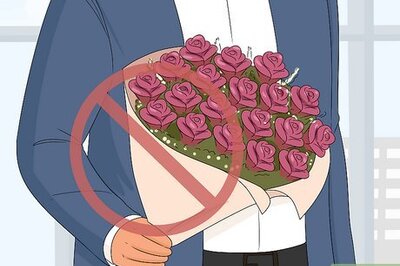 Should You Bring Flowers on a First Date?