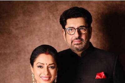 Anupama Aka Rupali Ganguly Poses With Her 'Real Trophy' Co-Stars Alpana Buch, Aashish Mehrotra Drop Hearts