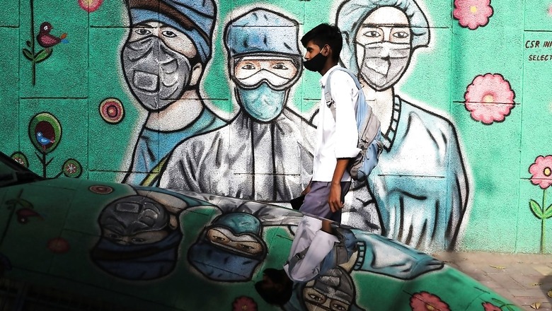 Delhi Labs Halt Covid Swab Collection for 2 Days, Cops Create Green Corridors for Oxygen Containers