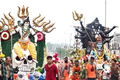 News18 Afternoon Digest: SC Stays State Directives Asking Shops On Kanwar Yatra Route To Mention Owner's Name And Other Top Stories