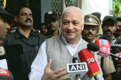 Kerala Chief Secy Meets Governor Khan Over Vijayan Govt's Plea in SC Against CAA