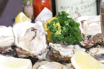 Travelling To South Africa? Must Visit The Knysna Oyster Festival For Oysters