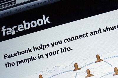 Facebook beats Wall Street's revenue targets in 4th quarter, earns 54 cents a share