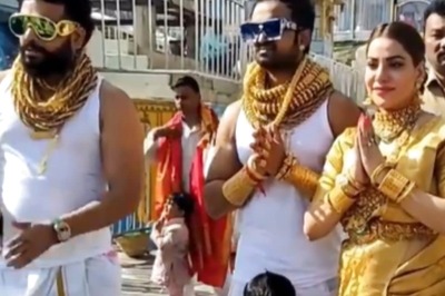 Devotees Wear Gold Jewellery Worth Rs 180 Crore To Venkateswara Temple, Internet In Shock