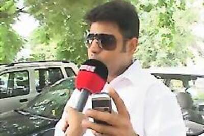 Murdered prof's son may join Cong