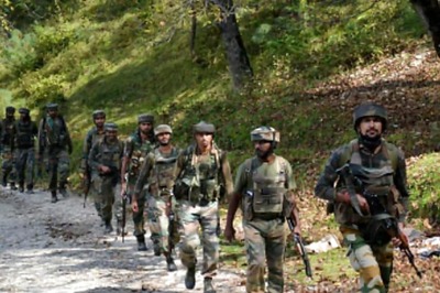 3 Soldiers Killed in Militant Attack on Army Convoy in J&K's Pampore