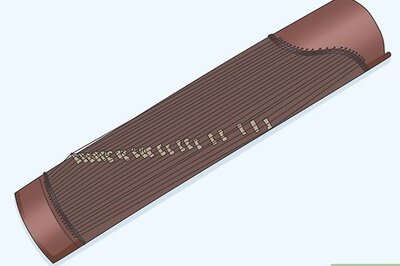 How to Play the Guzheng (Chinese Zither)