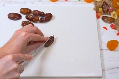 How to Finely Chop Dates